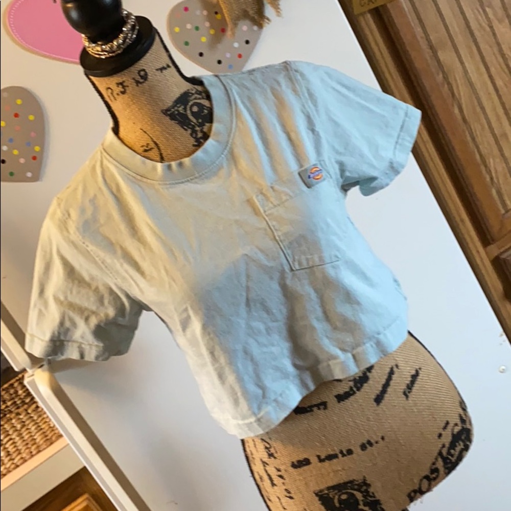 Dickies cropped tee shirt size women’s medium